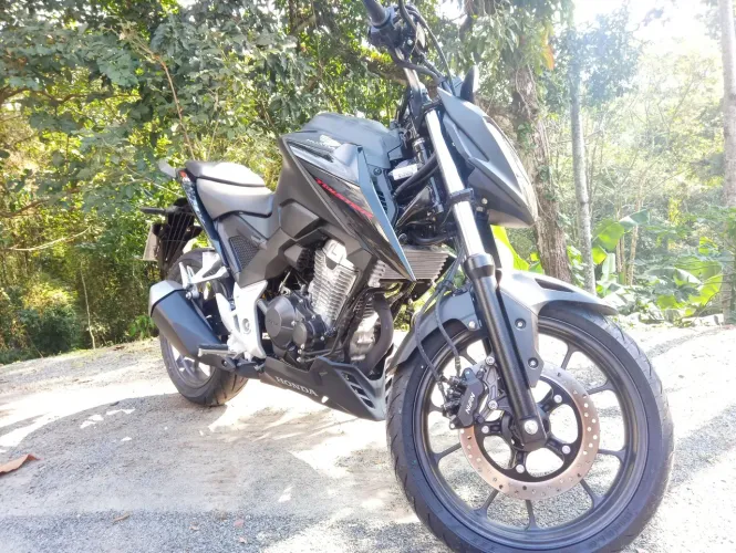 Cb Twister 300 f 2024 cinza CBS