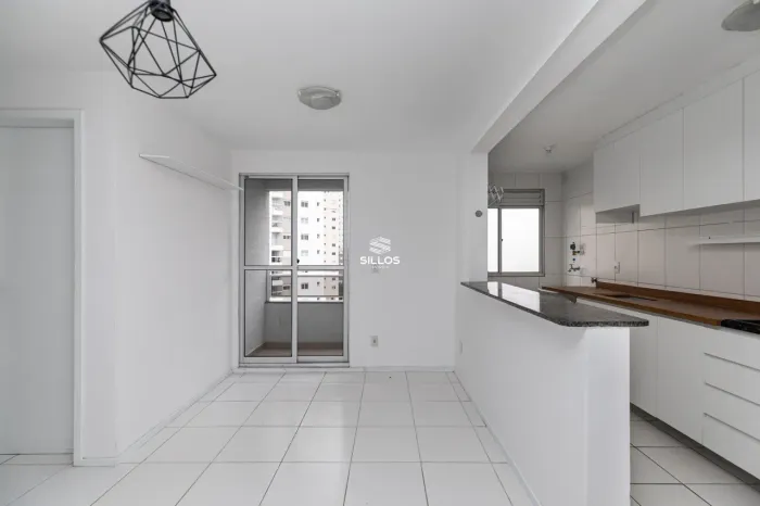 Apartamento à venda com 2 quartos no Cristo Rei em Curitiba