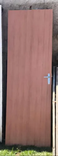 PORTA DE MADEIRA
