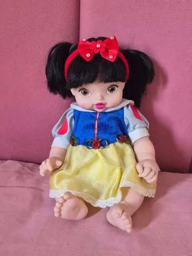Boneca Baby Branca de Neve