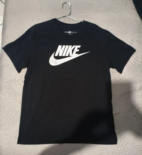 Camisa Nike preta