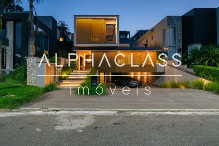 Excelente Casa para locação em Condomínio Fechado - Alphaville/Tamboré