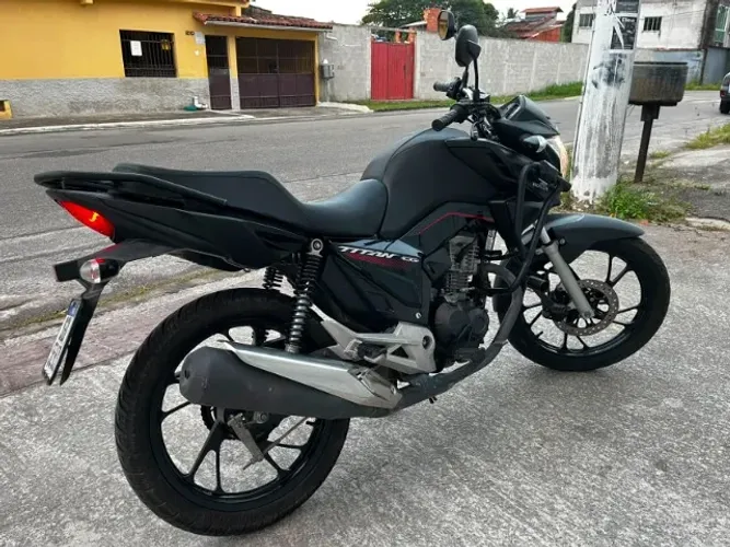 Honda CG Fan 160 KM BAIXO! Divido no cartão / Financio