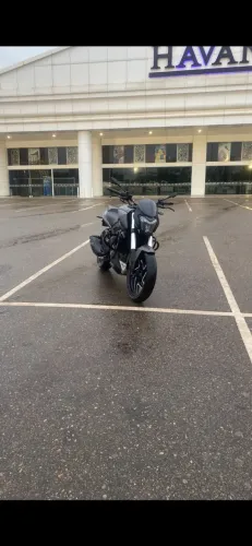 BAJAJ DOMINAR 400 ANO 2025