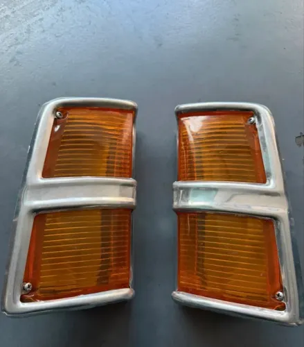 Lanternas dianteiras Opala 75 a 79