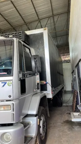 Caminhão refrigerado