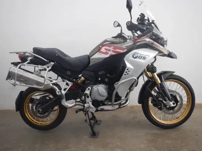 BMW F 850 GS Adventure - REVISADA E COM ACESSÓRIOS !!