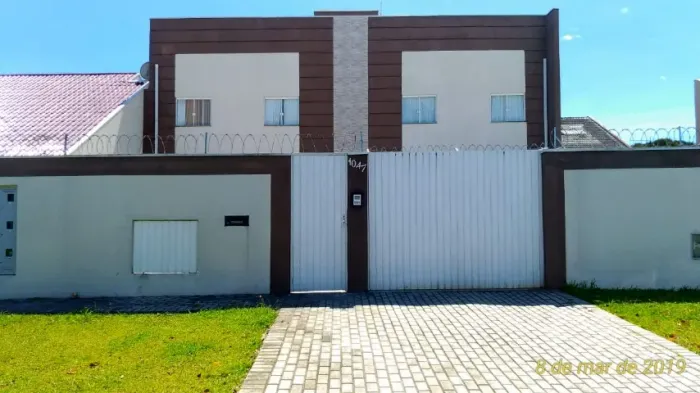 Apto de Um quarto no Capão da Imbuia, com garagem