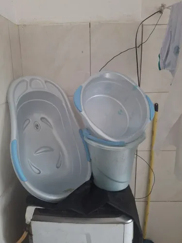 Banheira e suporte 70,00