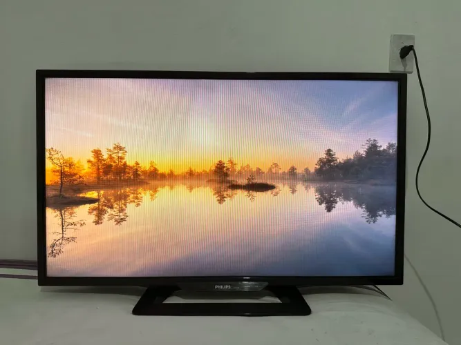 TV Philips 32' Polegadas