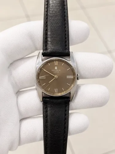UNIVERSAL GENÈVE VINTAGE - SWISS MADE