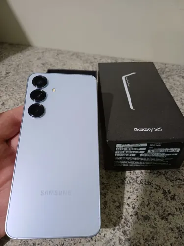 TROCO POR IPHONE Samsung s25 base 256GB 12g ram semi novo 