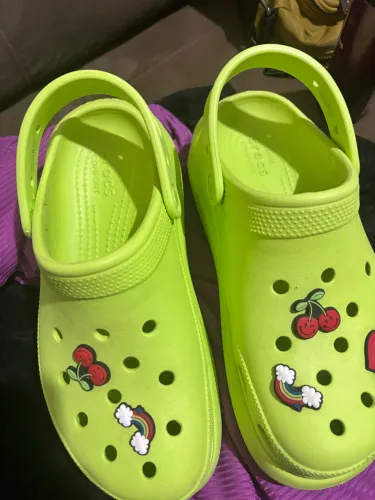 Crocs plataforma tamanho 37