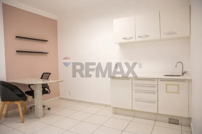Sala Comercial de Excelência no Centro de Vinhedo  Ideal para a Área da Saúde, Psicologia 