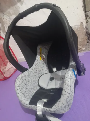 Bebê conforto 150$