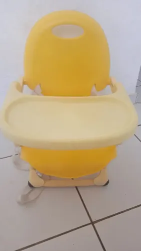 Cadeirinha de alimentação