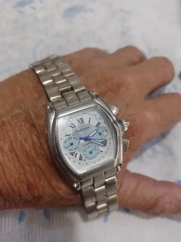 Relógio Cartier automático data e mês . Bonito