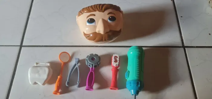 Boneco play doh dentista Zé bocão