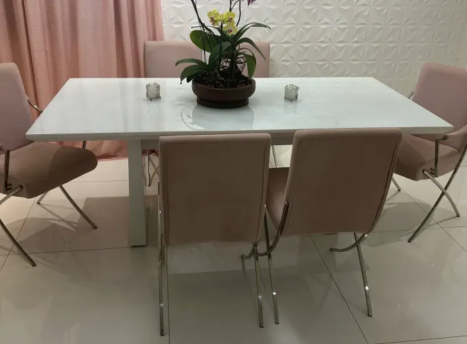 6 cadeiras de suede rose com pés inox super novas 2 tem braços