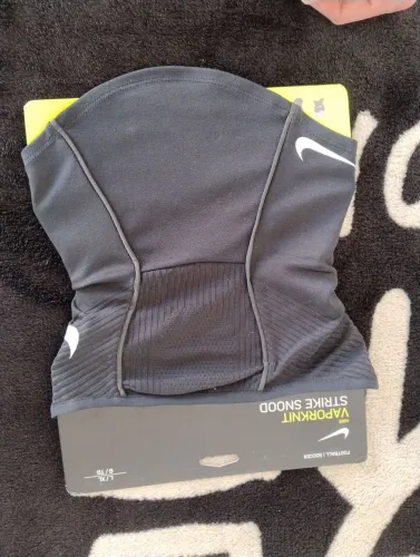 Máscara Nike snood vaporknit