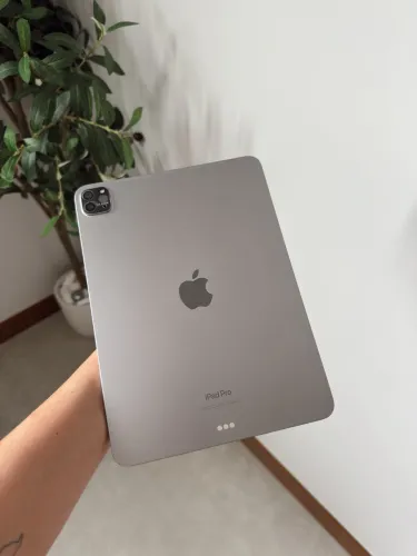 iPad Pro 11? M2 128GB + Caneta | Estado de Zero | Sem Detalhes