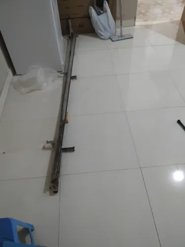 Vende se uma porta de rolar seme nova completa