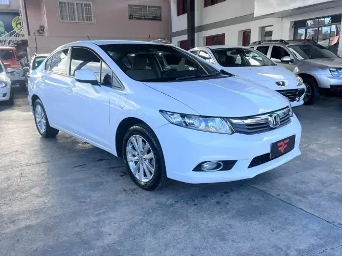 Honda Civic Sedan LXS 1.8/1.8 Flex 16V Aut. 4P 2013