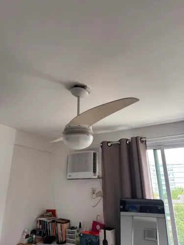 Ventilador de teto com controle
