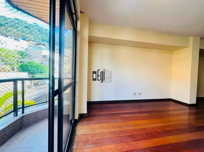 Apartamento com 3 dormitórios à venda, 133 m² por R$ 540.000,00 - Jardim Glória - Juiz de