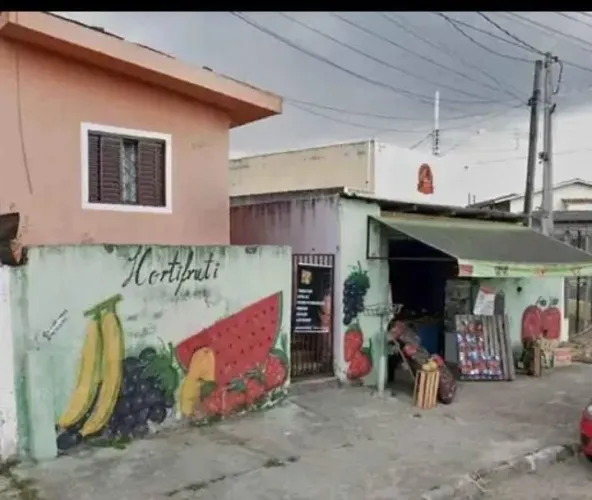 Casa com ponto comercial