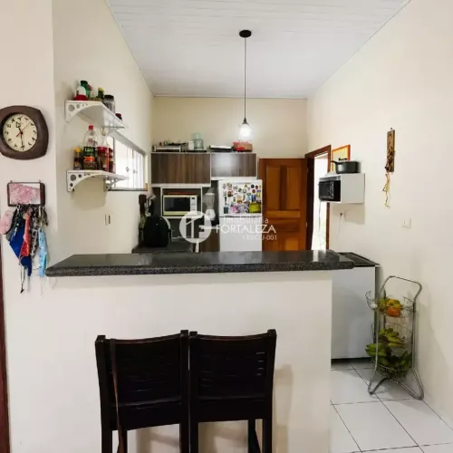 Imóvel para venda possui 250 metros quadrados com 3 quartos em Floresta Sul - Rio Branco -