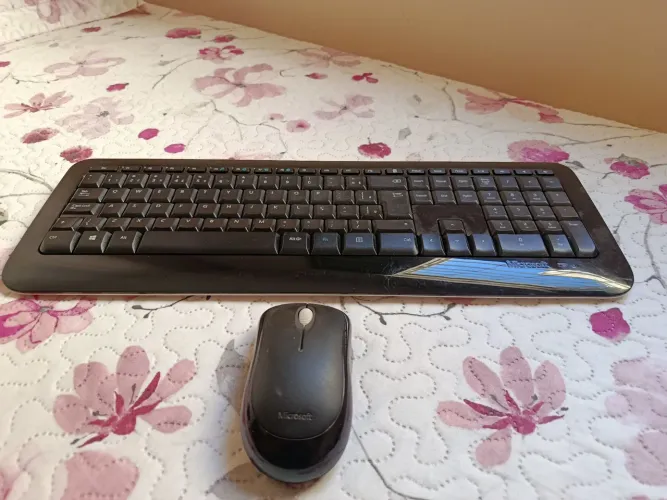 Teclado e mouse sem fio Microsoft 850