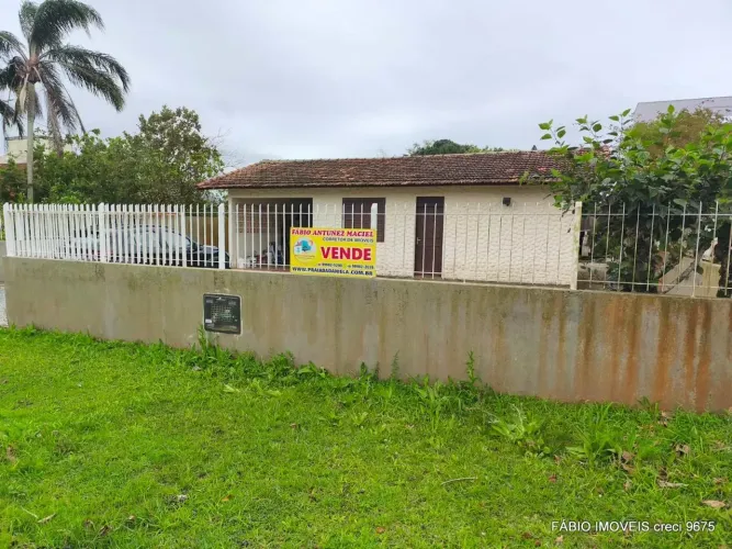 CASA/TERRENO À VENDA - PRAIA DA DANIELA - FLORIANÓPOLIS - SC