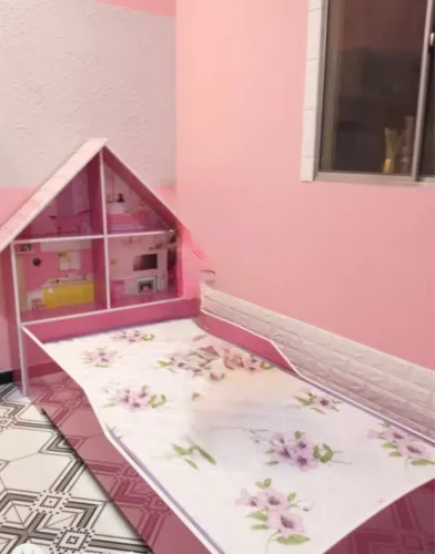 Cama infantil com colchão