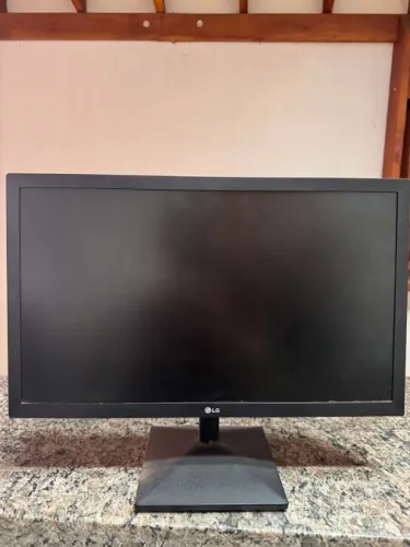 Monitor LG 21.5" Full HD 75Hz (HDMI / VGA) - Perfeito Estado