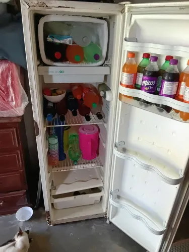 Vendo geladeira consul funcionando perfeitamente 
