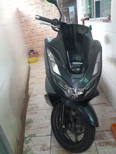 Honda PCX 160 CBS 2024 | ABS Dianteiro | 227 km | Chave Presencial | Único Dono
