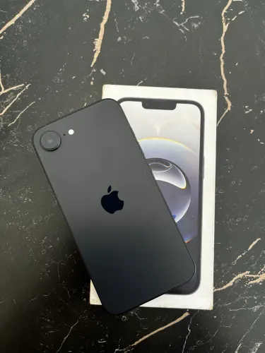 iPhone 16e Impecável! Estado de Novo | Sem Detalhes | Oportunidade