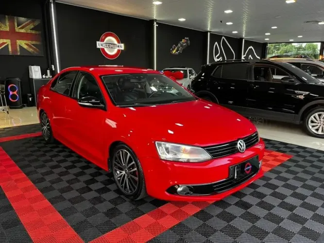 Volkswagen Jetta Comfortline 2.0 T.flex 8V 4P Tipt. 2014