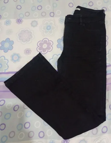 CALÇA JEANS PRETA