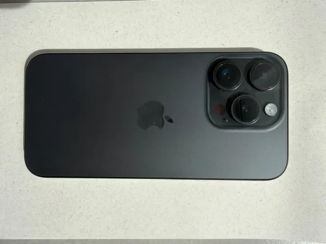 iPhone 15 pro 256GB