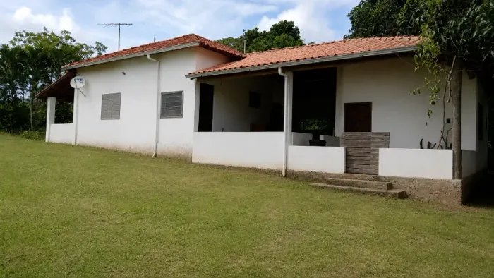 Sítio em Caracóis Esmeraldas 90 Mil m² (9 Hectares) com Casa de 3 Quartos