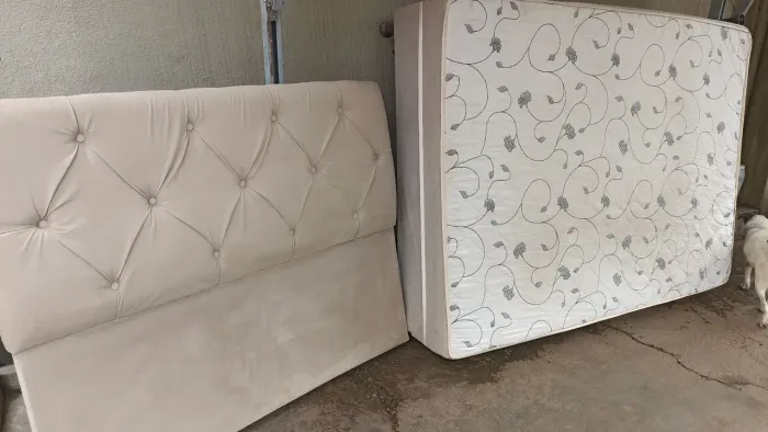 Cama box casal e cabeceira,entrego