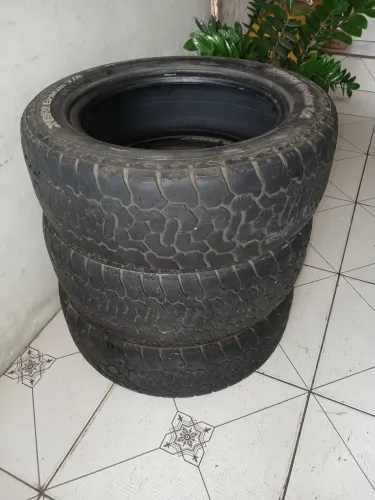 Vendo 3 pneus aro 16 por 400