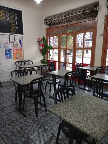 Lancheria /xis 44 anos no mesmo endereço