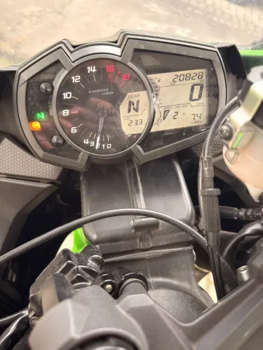 Kawasaki ZX6R 2021 KRT - LEIA A DESCRIÇÃO 