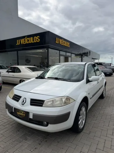 Renault Megane Sedan Dynamique Hi-flex 1.6 16V 2010