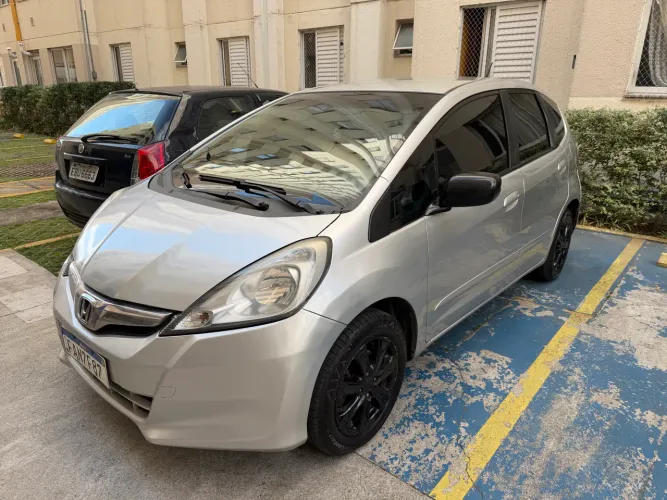 Honda Fit LX 1.4/ 1.4 Flex 8v/16v 5P Aut. 2013
