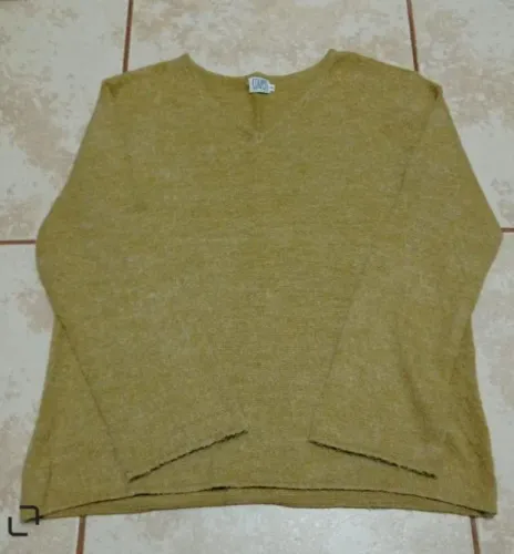 Suéter feminino de lã Coven tamanho G