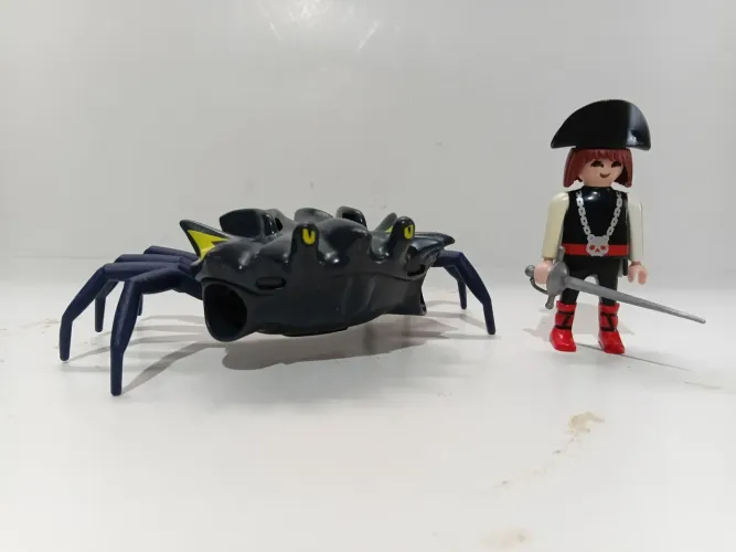 Playmobil pirata com siri gigante